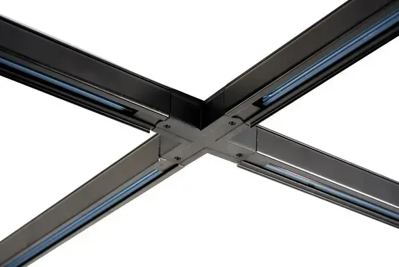 qub-x-koppelstuk-3-fase-kruispunt-zwart.webp
