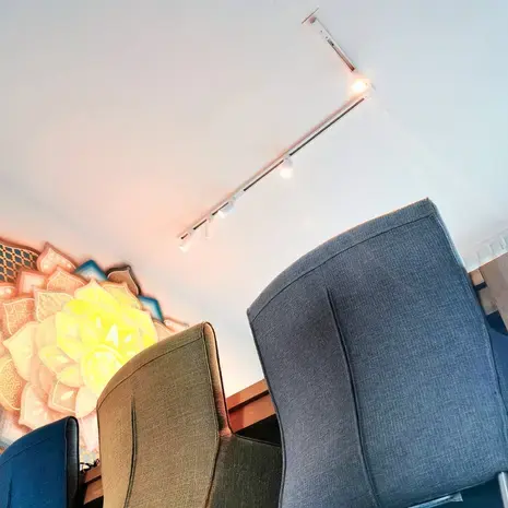 focus-1-fase-spanningsrails-opbouw-2-meter-wit.webp